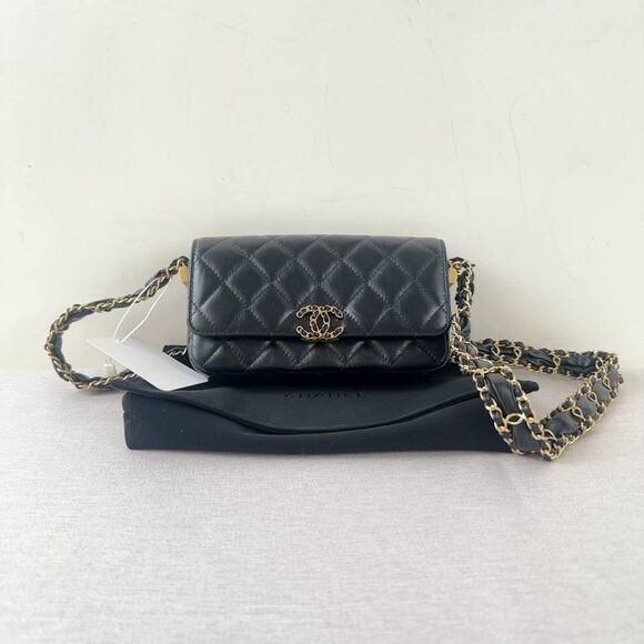 Chanel Handbags - Chanel Women Pre-Loved Bag Brand New Condition